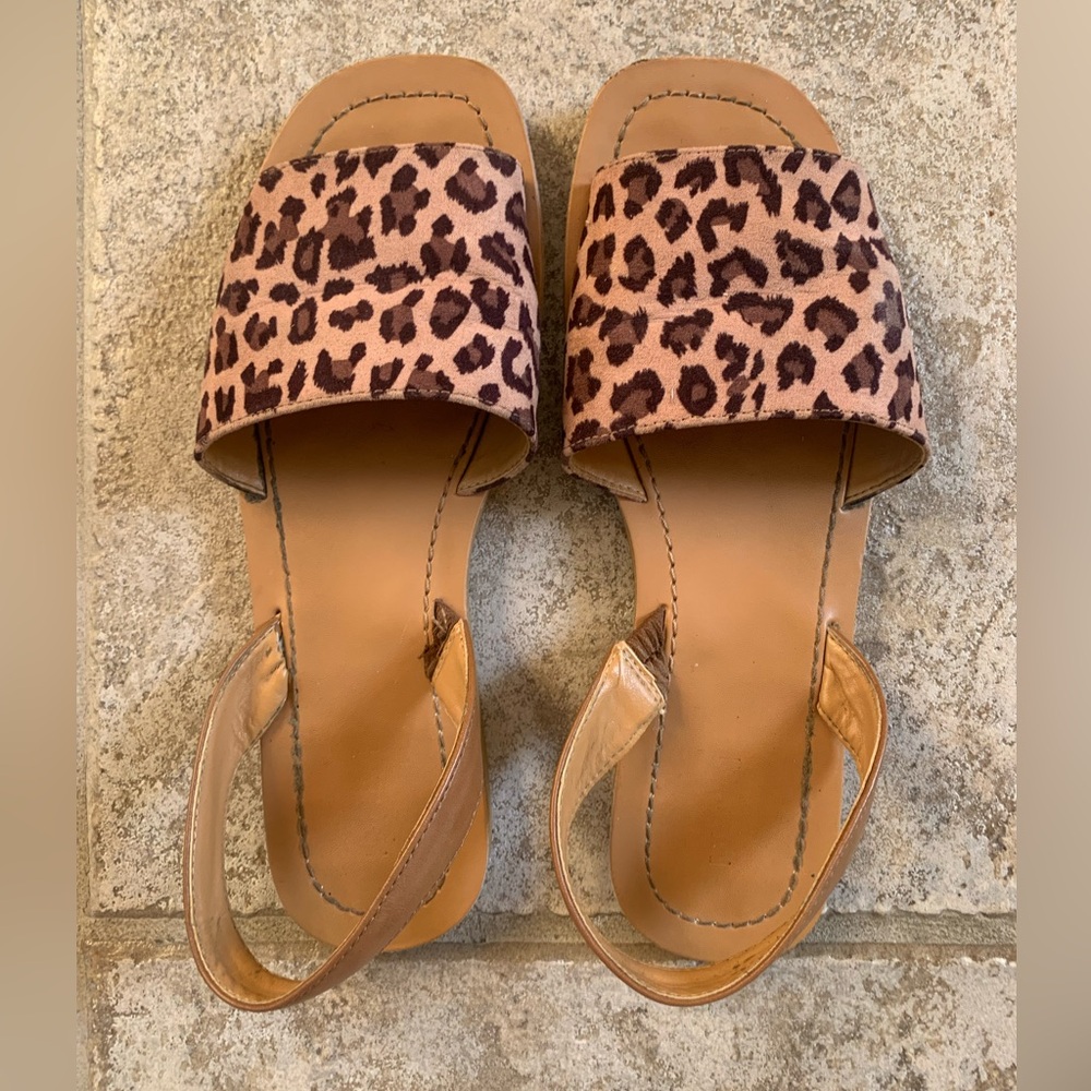☀️SUMMER BLOWOUT ITEM☀️
 Leopard Print Sandals